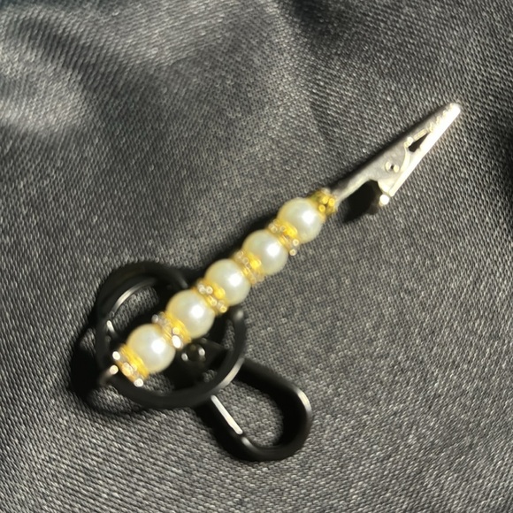 Beaded Jewelry, Custom Purse-Pulls, Keychains and ATM Grabber - Picture 7 of 14